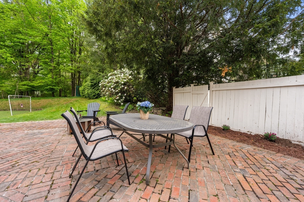 41 Longmeadow Road, Wellesley, MA, 41 Longmeadow Road, Wellesley, MA Photo #36