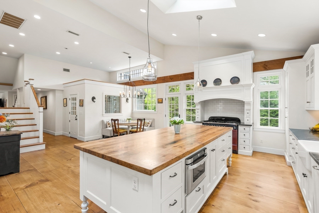 41 Longmeadow Road, Wellesley, MA, 41 Longmeadow Road, Wellesley, MA Photo #10