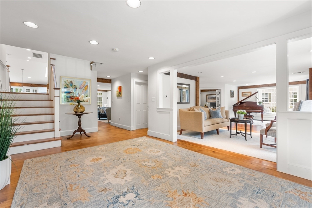41 Longmeadow Road, Wellesley, MA, 41 Longmeadow Road, Wellesley, MA Photo #5