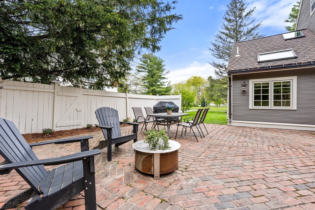 41 Longmeadow Road, Wellesley, MA, 41 Longmeadow Road, Wellesley, MA Photo #35