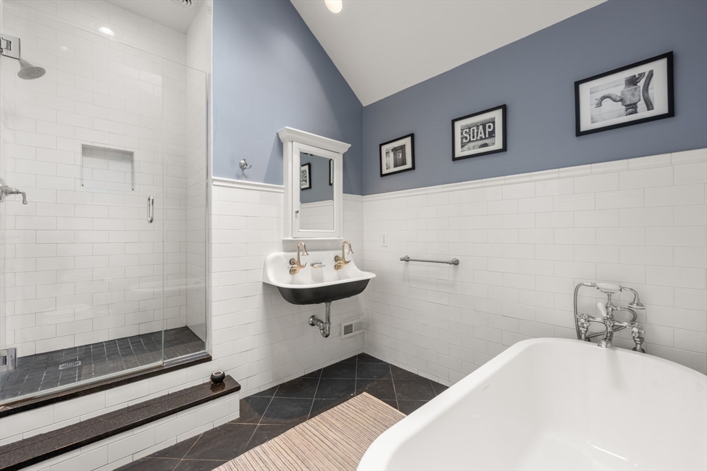 41 Longmeadow Road, Wellesley, MA, 41 Longmeadow Road, Wellesley, MA Photo #27