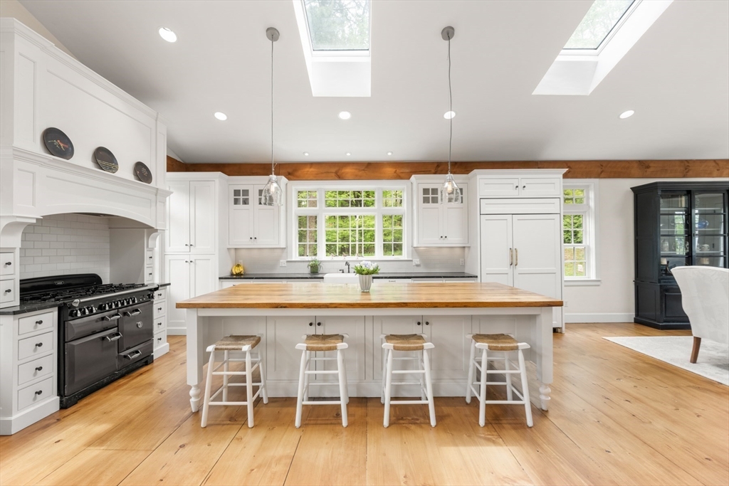 41 Longmeadow Road, Wellesley, MA, 41 Longmeadow Road, Wellesley, MA Photo #9