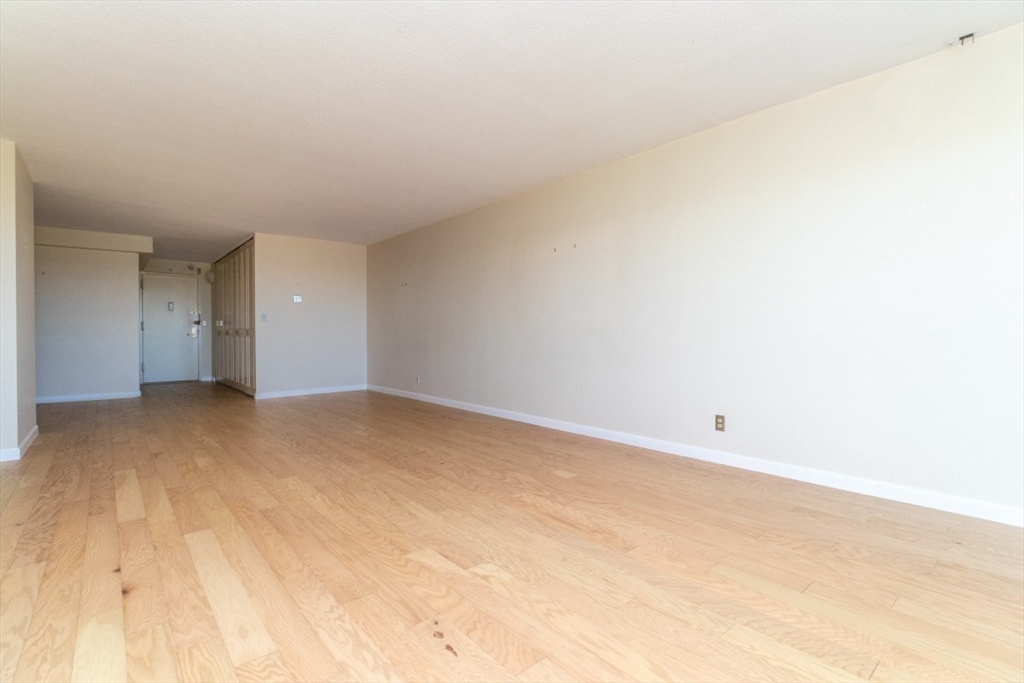 111 Perkins Street 210