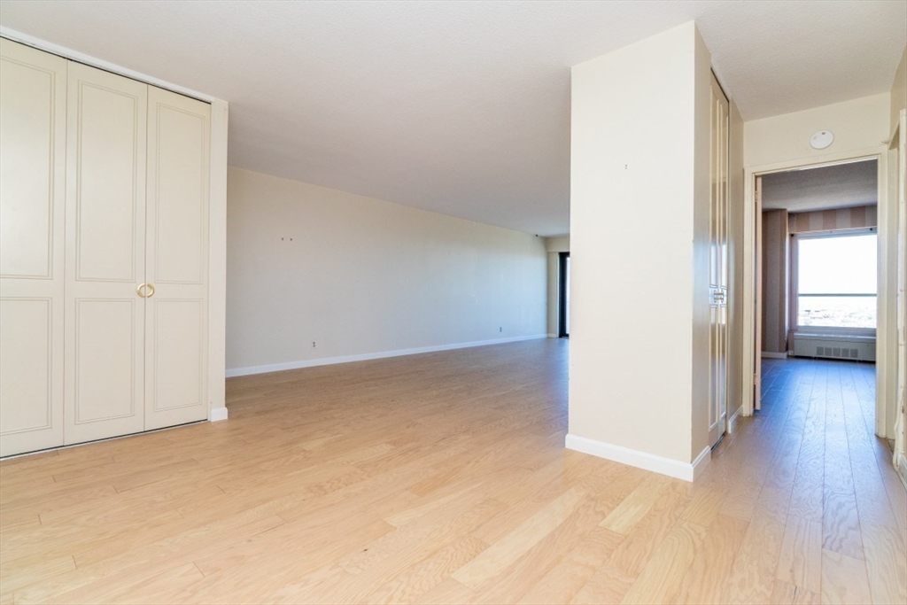 111 Perkins Street 210