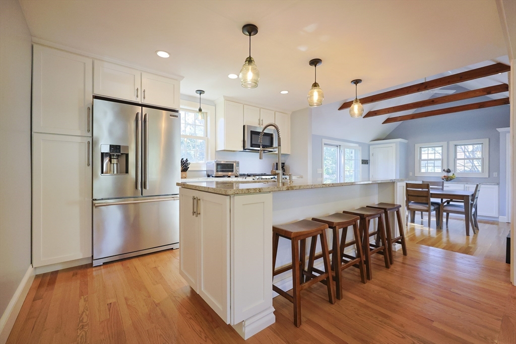 66 Crestwood Cir