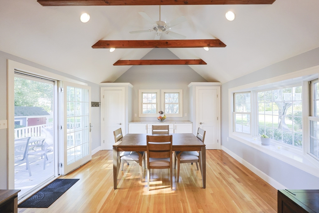 66 Crestwood Cir