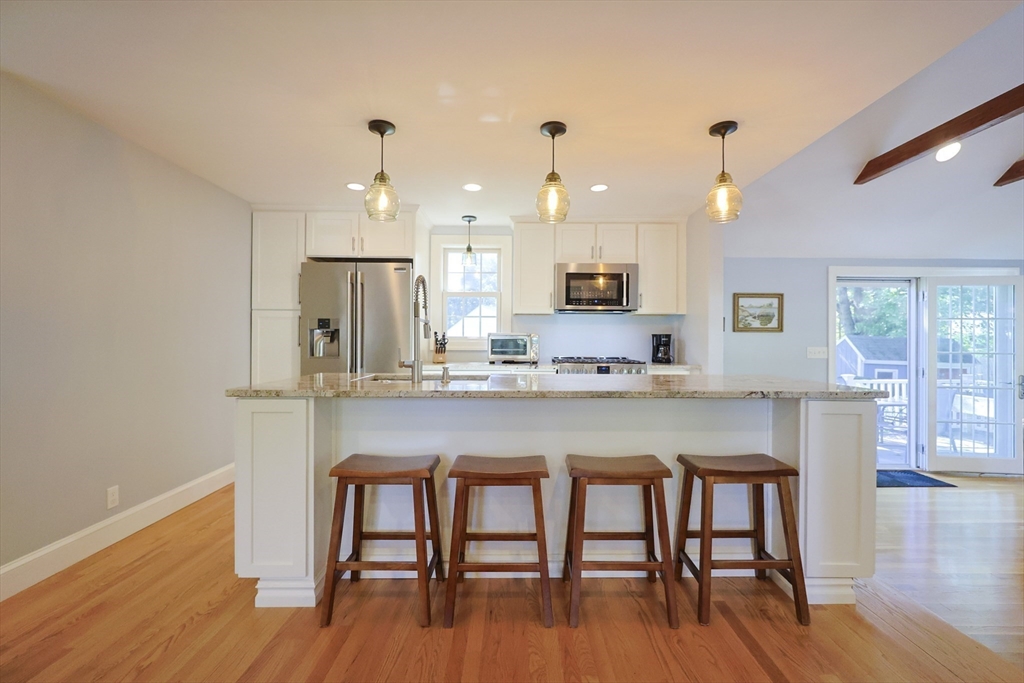 66 Crestwood Cir