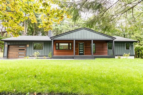 3 Tally Ho Lane Wayland MA 01778