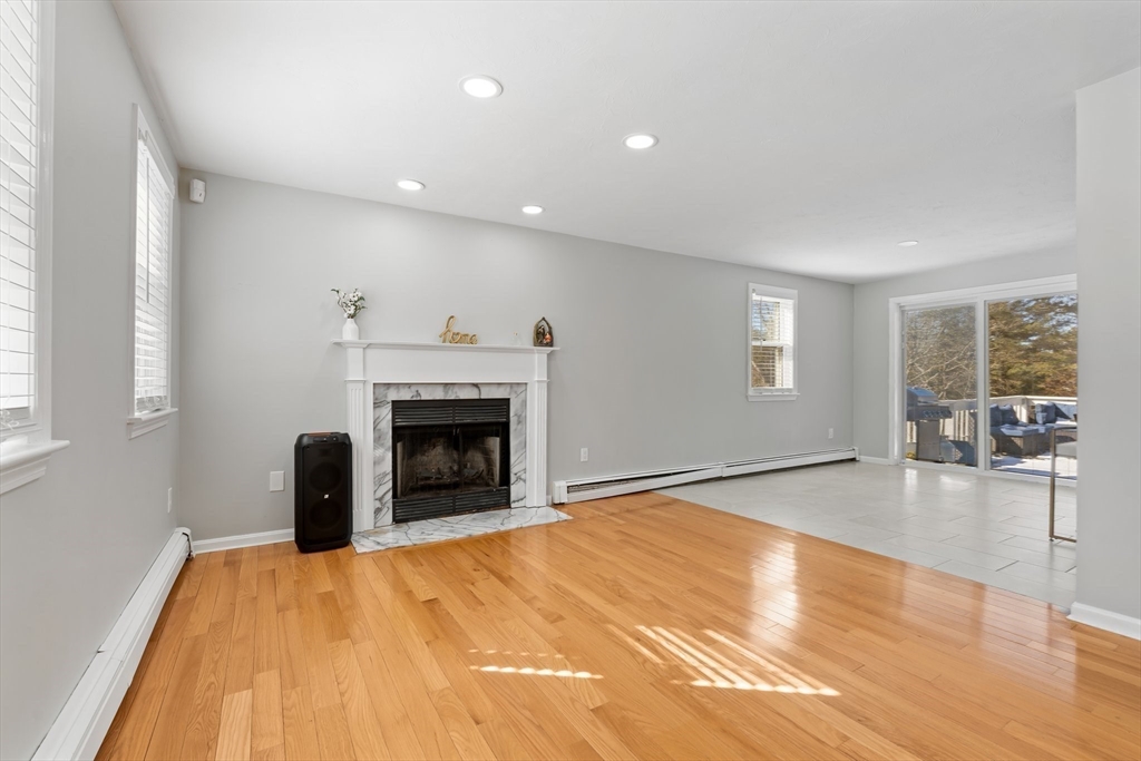 31 Martingale Ln