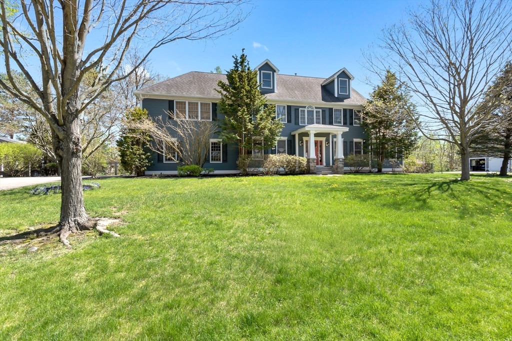 10 Bartlett Drive