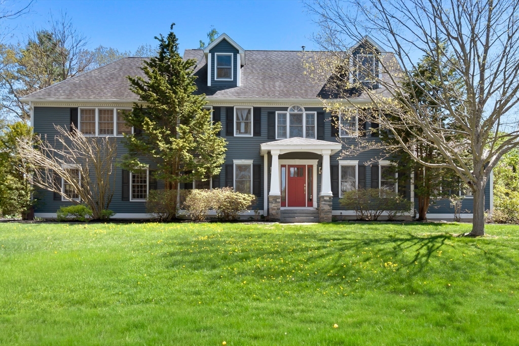 10 Bartlett Drive
