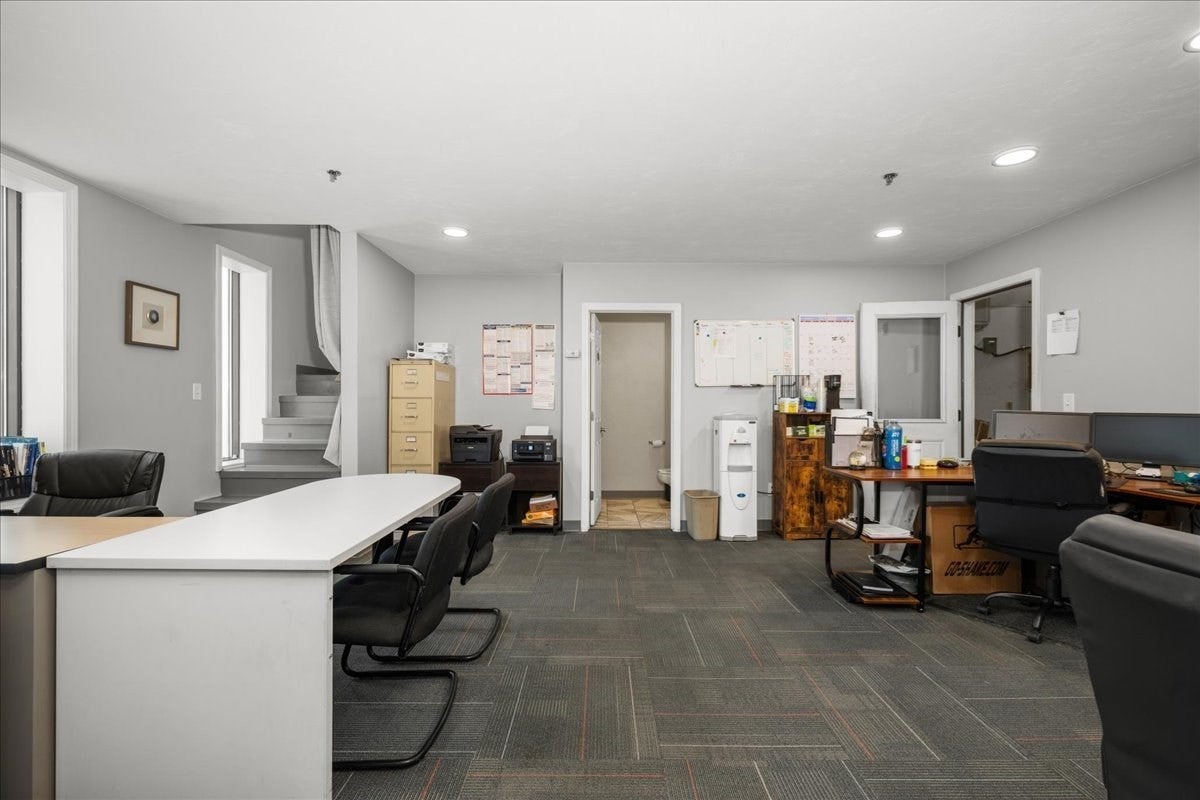 330 Tacoma St 5