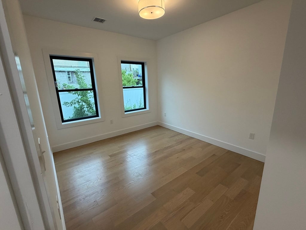 95 Addison ST #206, Boston, MA Photo #5