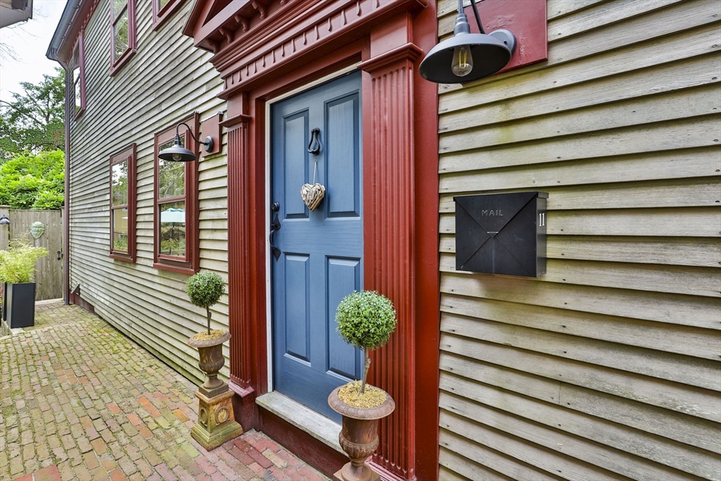 11 Boardman St