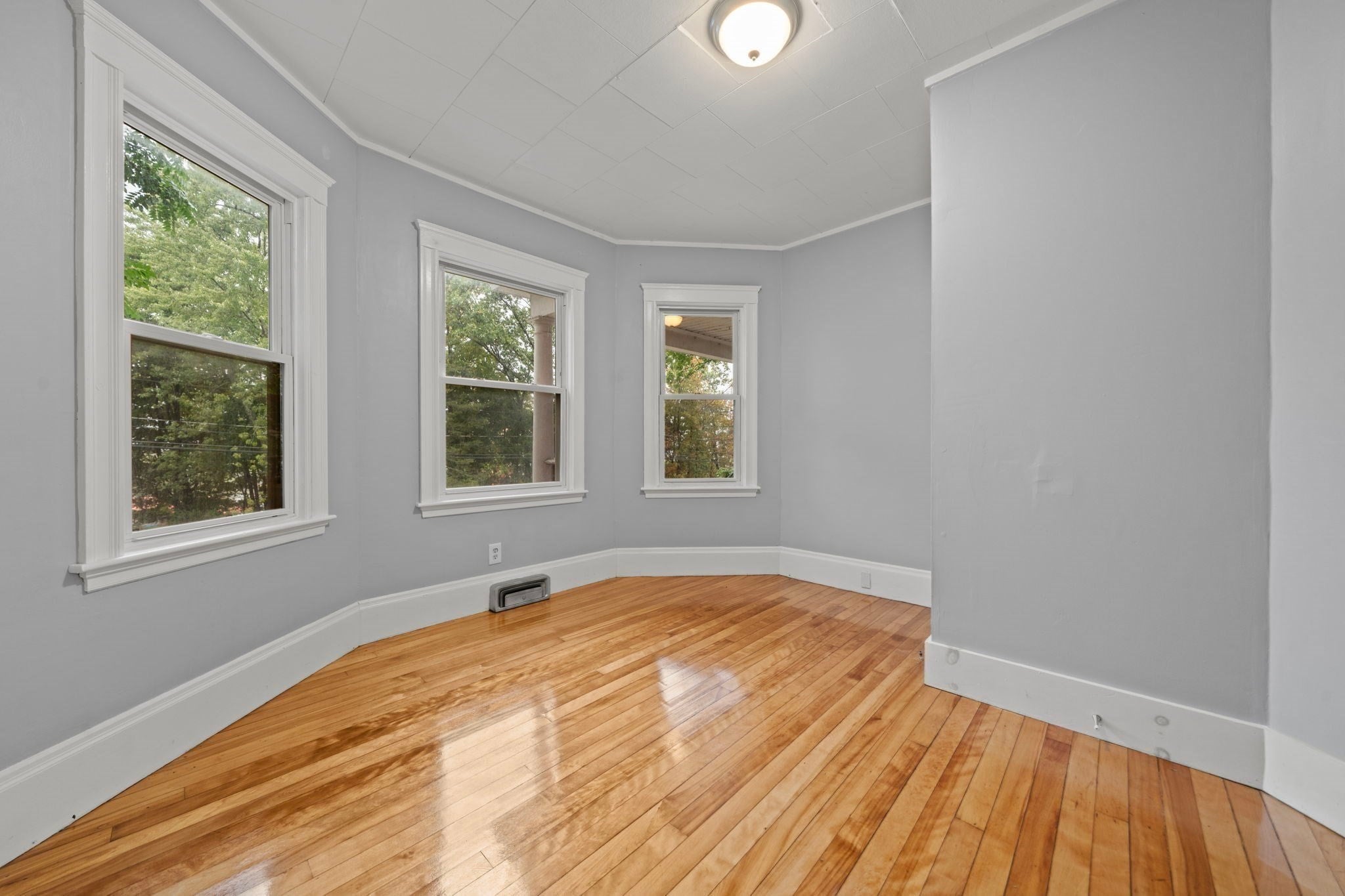 99 Laurel Ave, Haverhill, MA, 99 Laurel Ave, Haverhill, MA Photo #16
