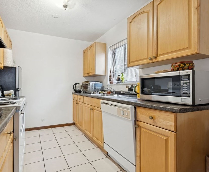 94 Beaconsfield Rd 201