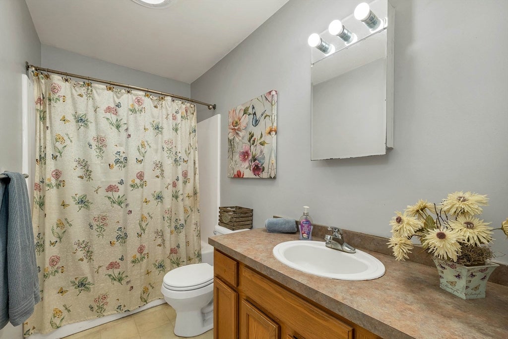 11 Marsha DR, Alton, NH Photo #13