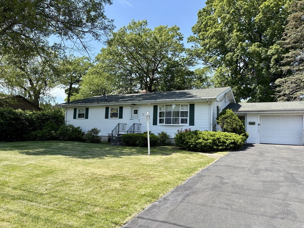 43 Mount Tom Ave