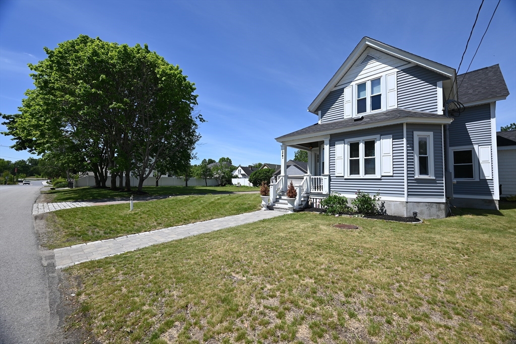 24 Brouilette St 24