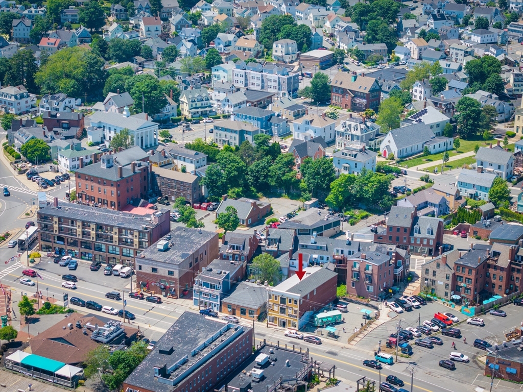 16 Rogers St