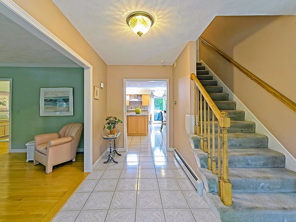 46 Clear Pond Rd
