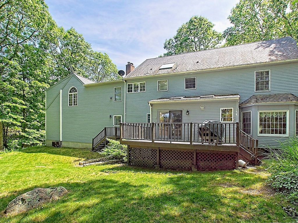 46 Clear Pond Rd