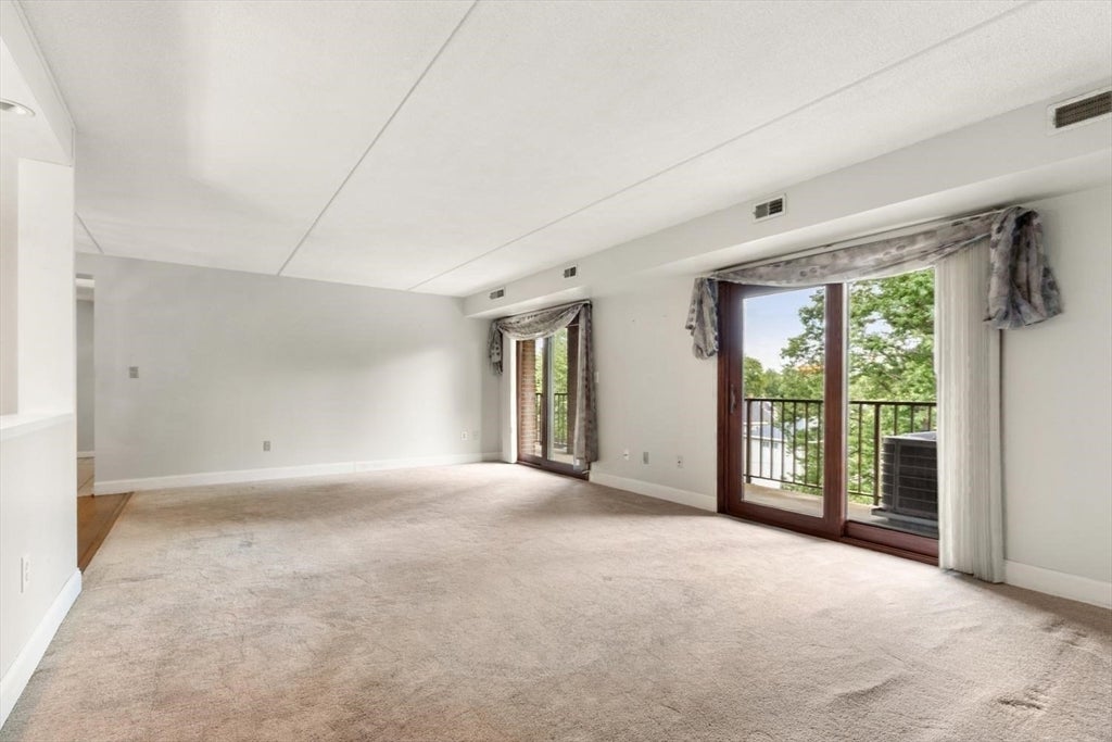148 Marble St #404, Stoneham, MA, 148 Marble St #404, Stoneham, MA Photo #12
