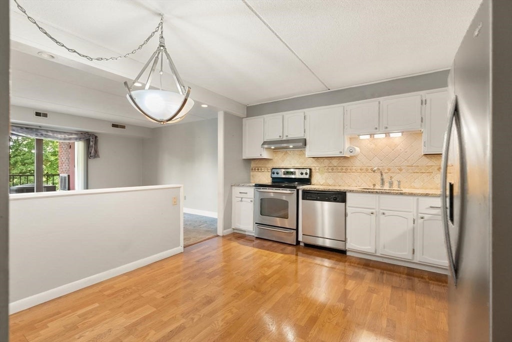 148 Marble St #404, Stoneham, MA, 148 Marble St #404, Stoneham, MA Photo #9