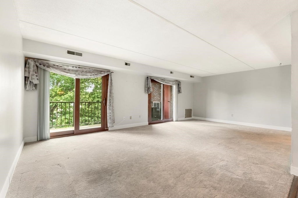 148 Marble St #404, Stoneham, MA, 148 Marble St #404, Stoneham, MA Photo #15