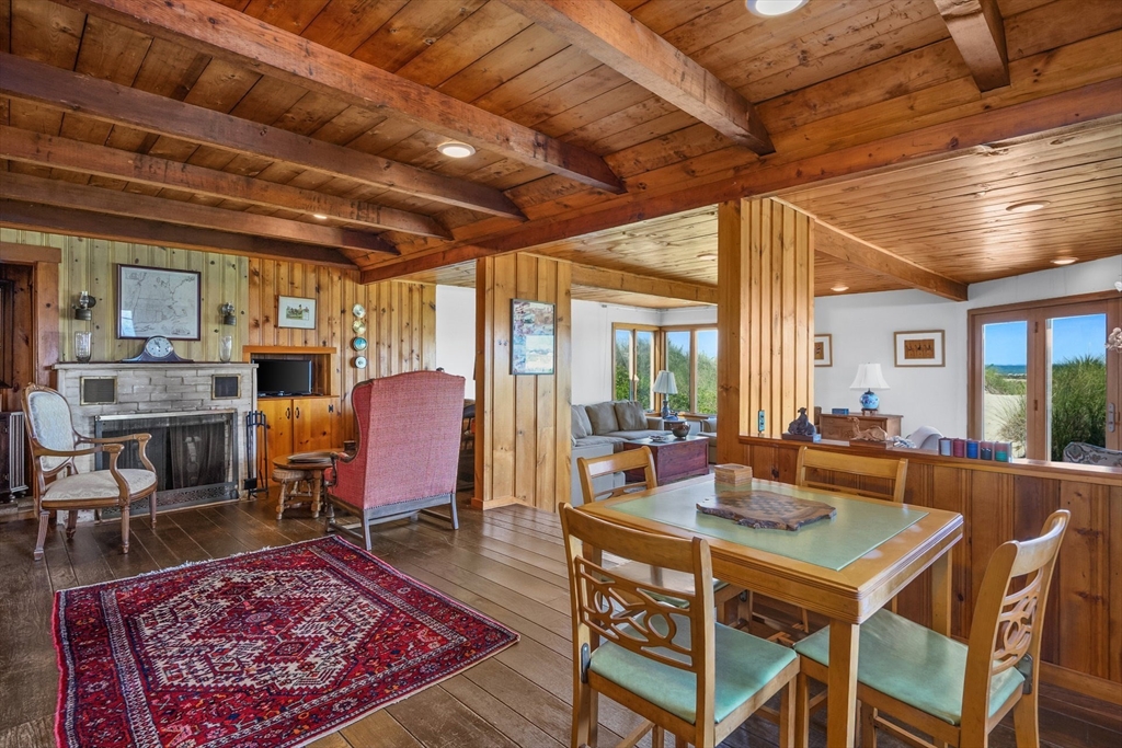 Dennis, Massachusetts 02641, United States, 4 Bedrooms Bedrooms, ,2 BathroomsBathrooms,Residential,Active,201438