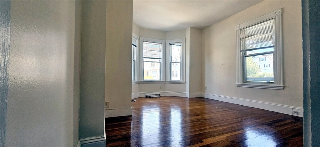 121 Chestnut 1