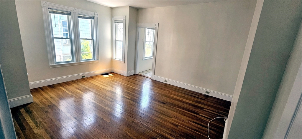121 Chestnut 1