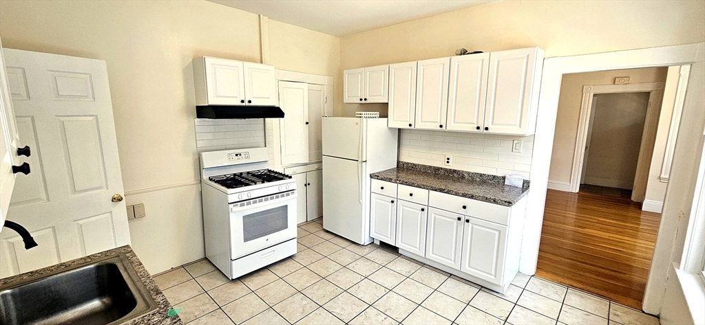 121 Chestnut 1
