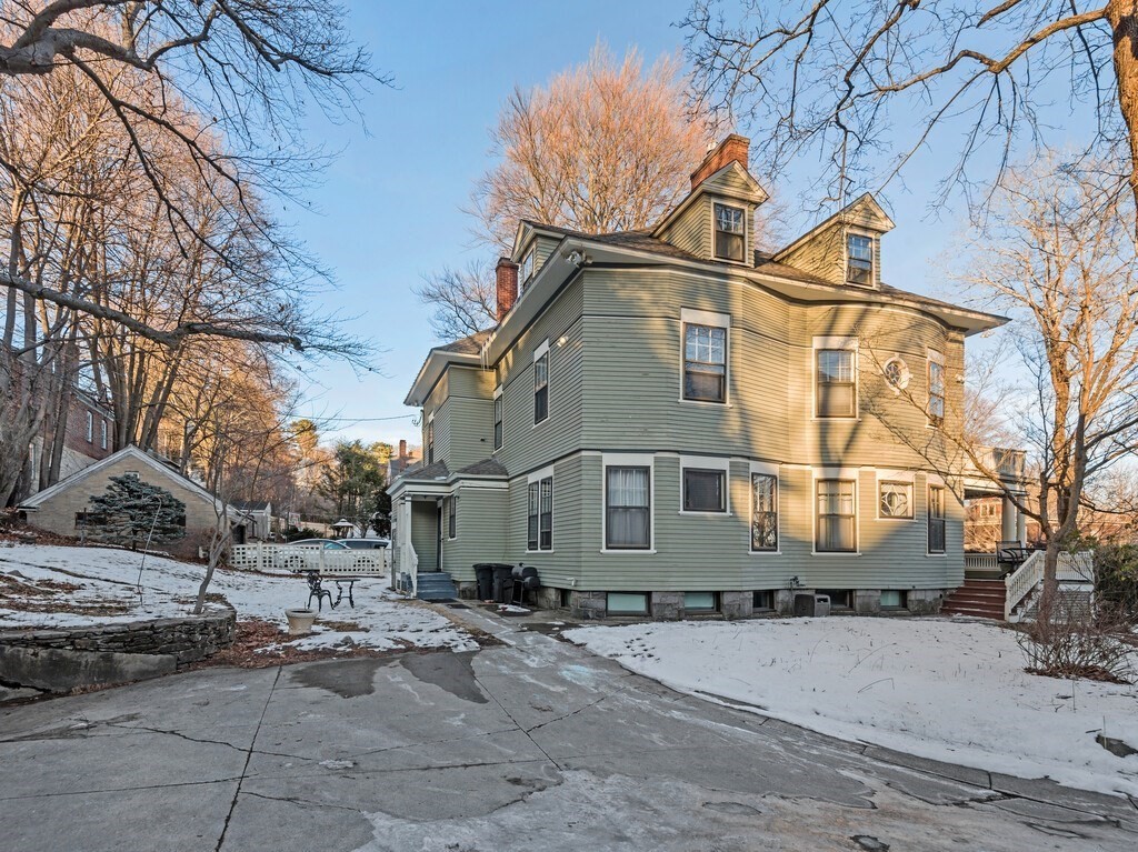 15 Westland Street