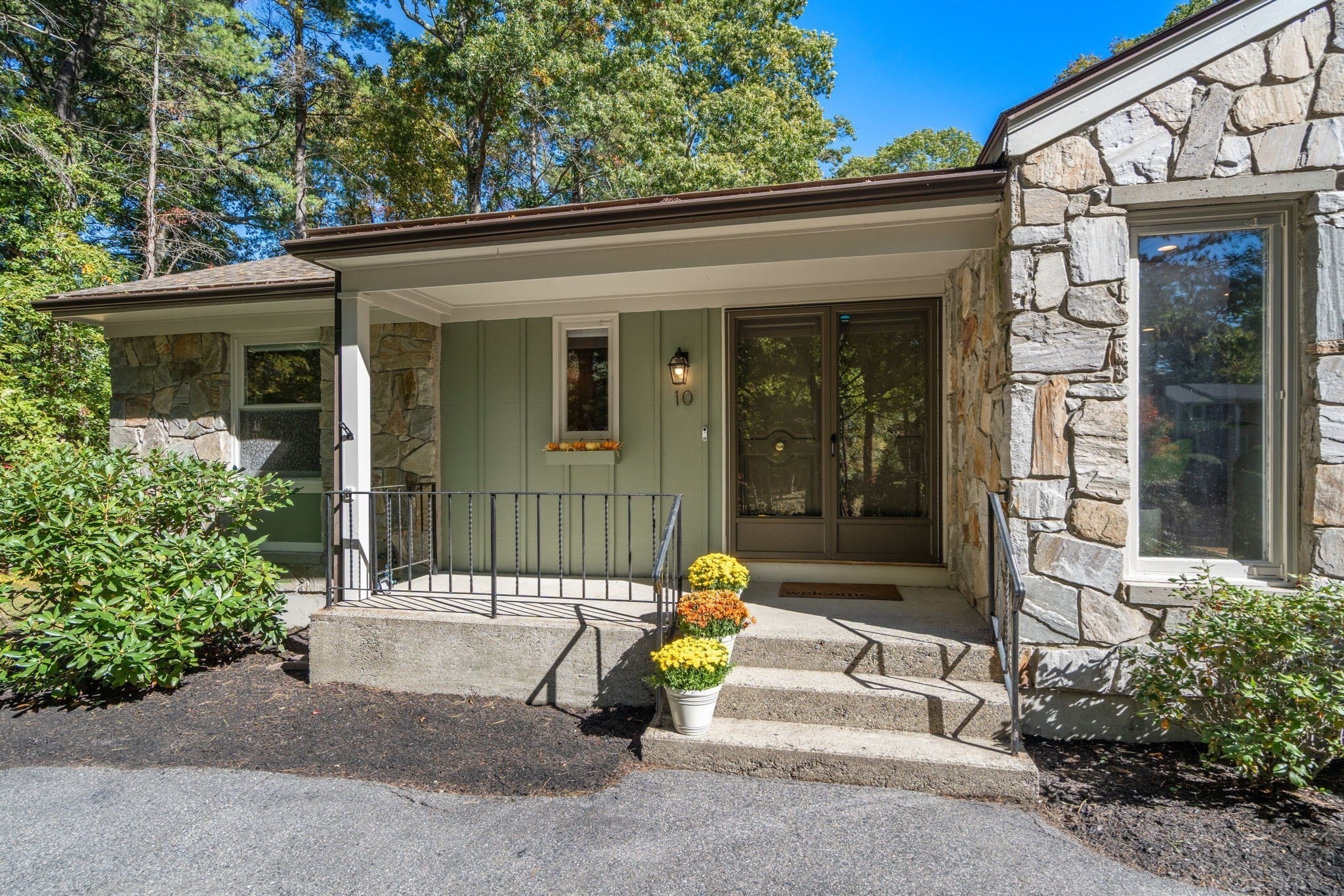 10 Lantern Rd, Framingham, MA, 10 Lantern Rd, Framingham, MA Photo #3