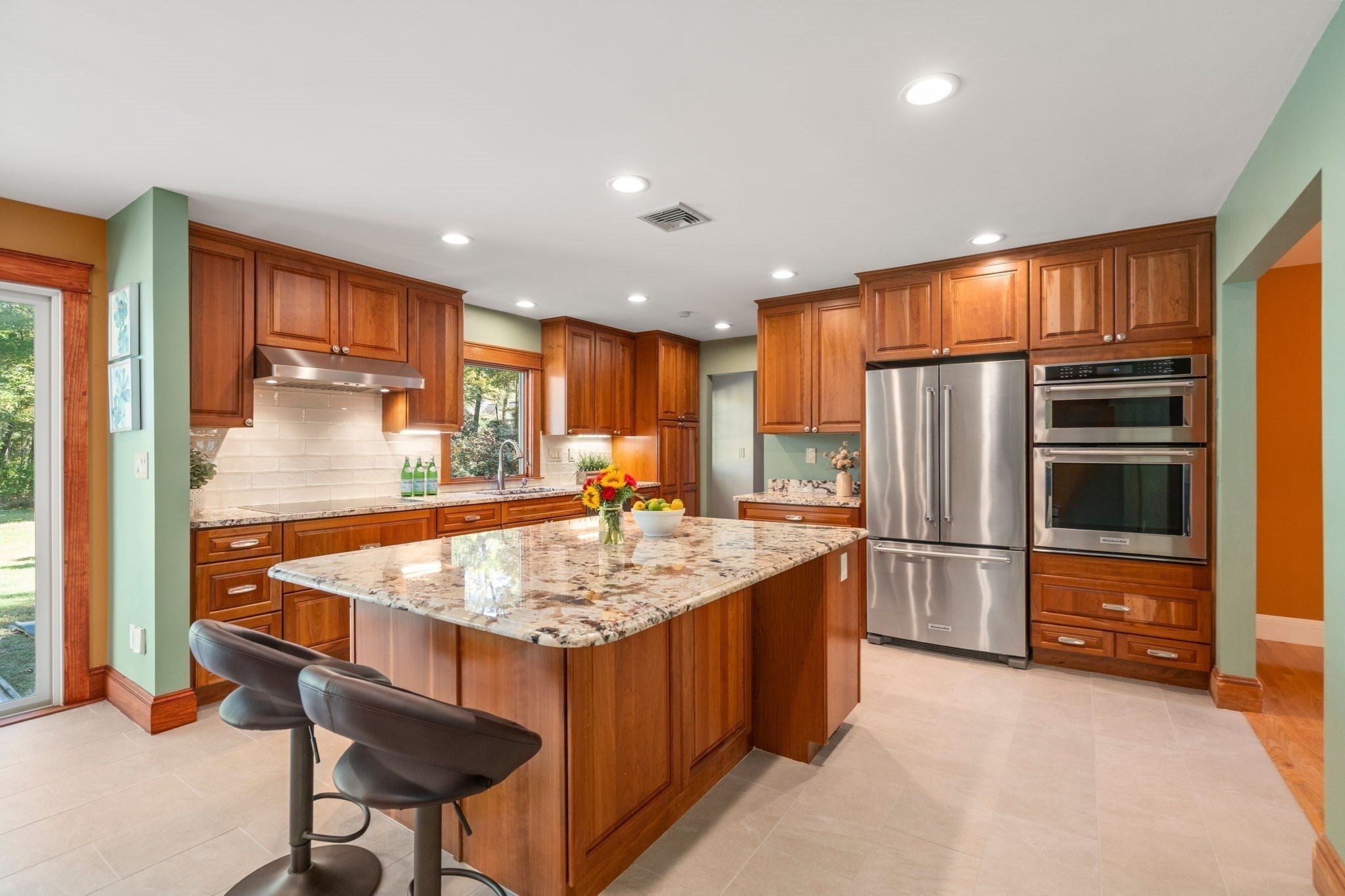 10 Lantern Rd, Framingham, MA, 10 Lantern Rd, Framingham, MA Photo #7