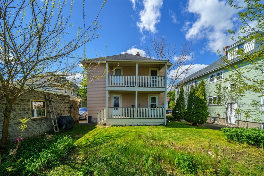 9 Fairview Ave