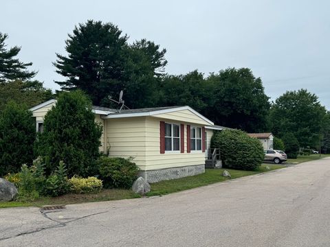 Mobile Home in Plainville MA 1 Shady Lane.jpg
