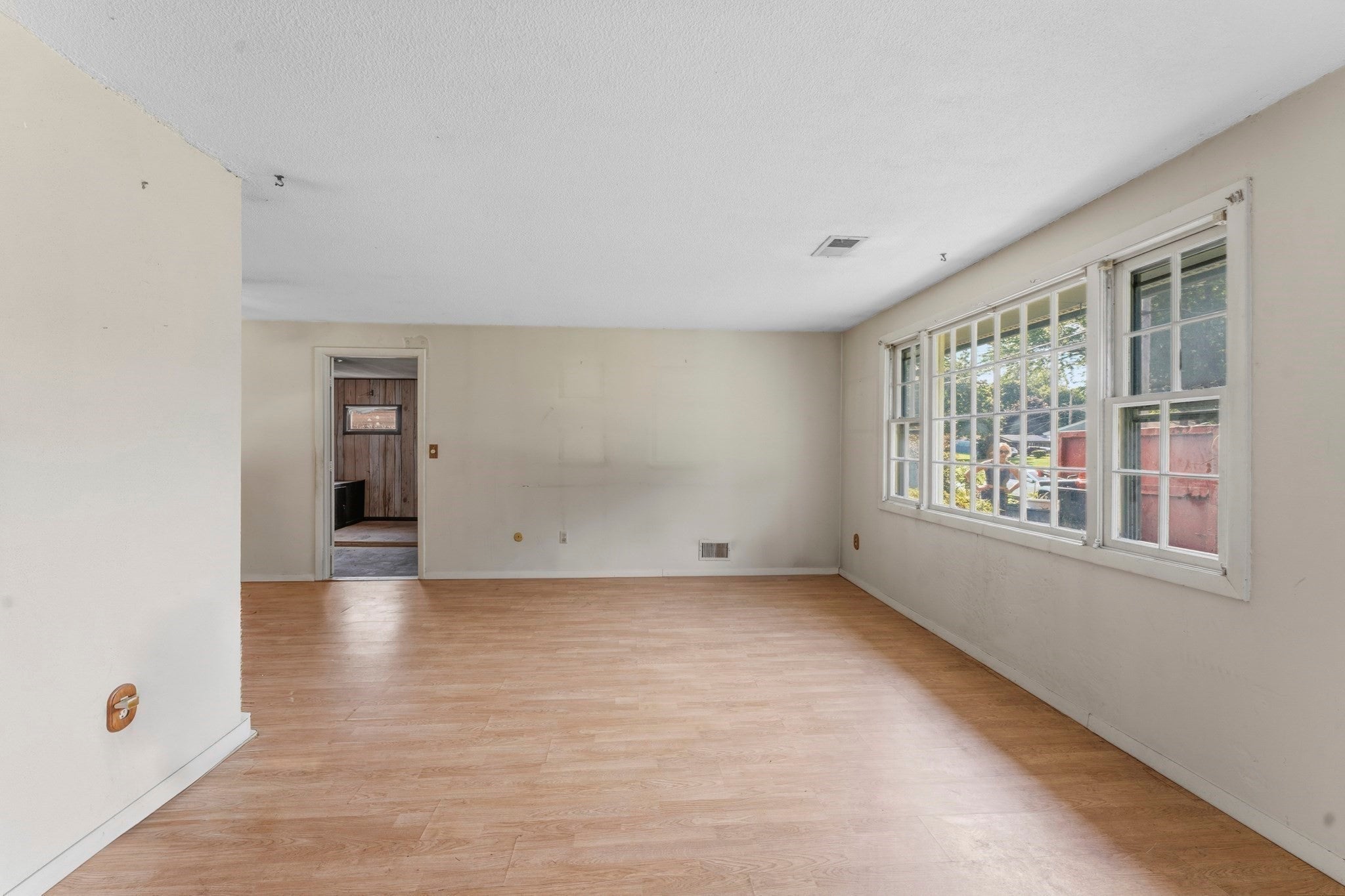 9 Lynnwood Ave, Swansea, MA, 9 Lynnwood Ave, Swansea, MA Photo #4