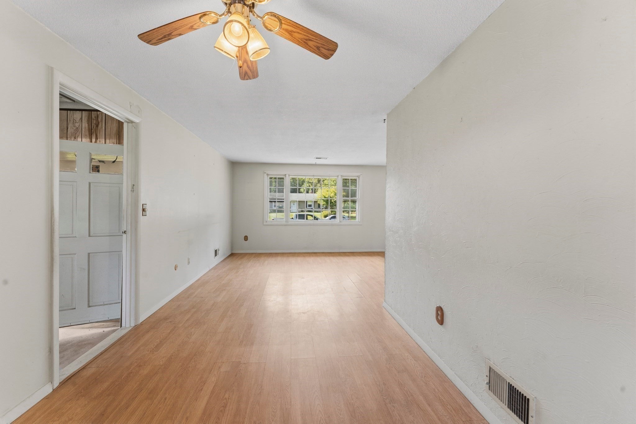 9 Lynnwood Ave, Swansea, MA, 9 Lynnwood Ave, Swansea, MA Photo #8
