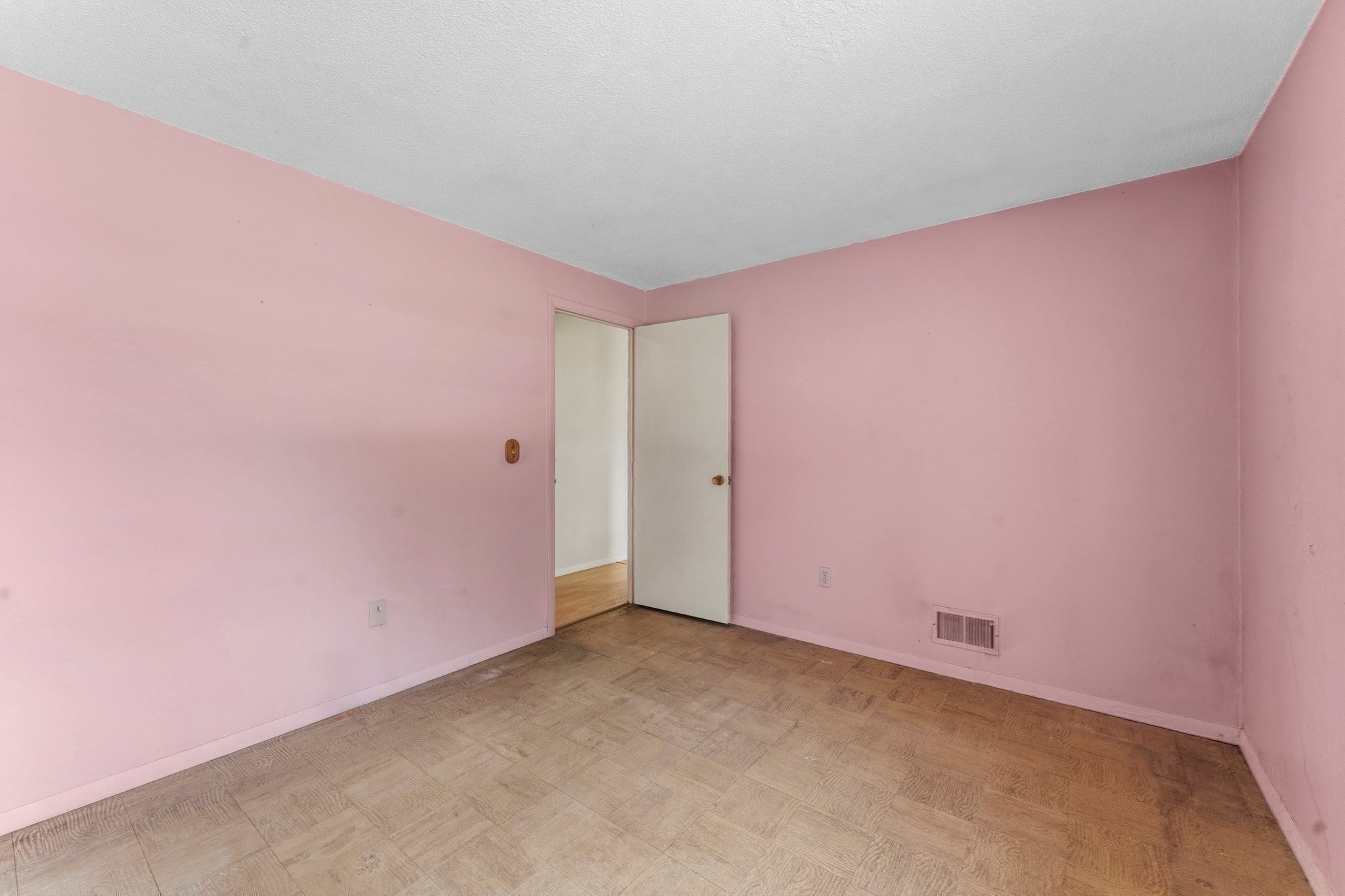 9 Lynnwood Ave, Swansea, MA, 9 Lynnwood Ave, Swansea, MA Photo #23