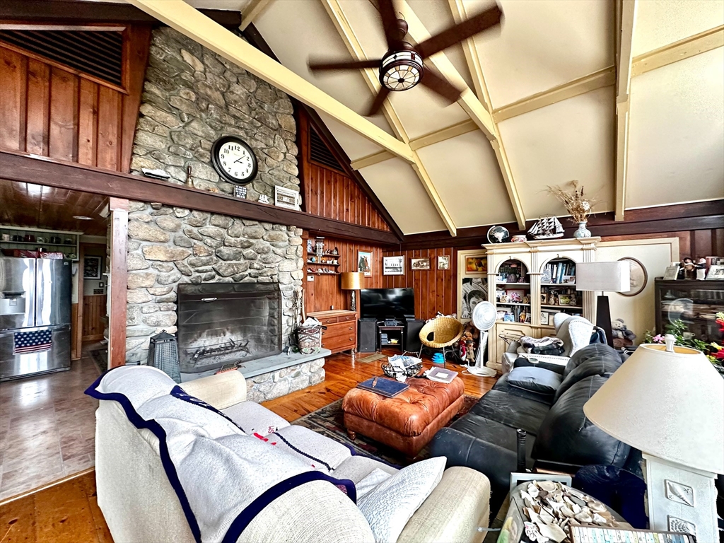 4 Hillcrest Rd