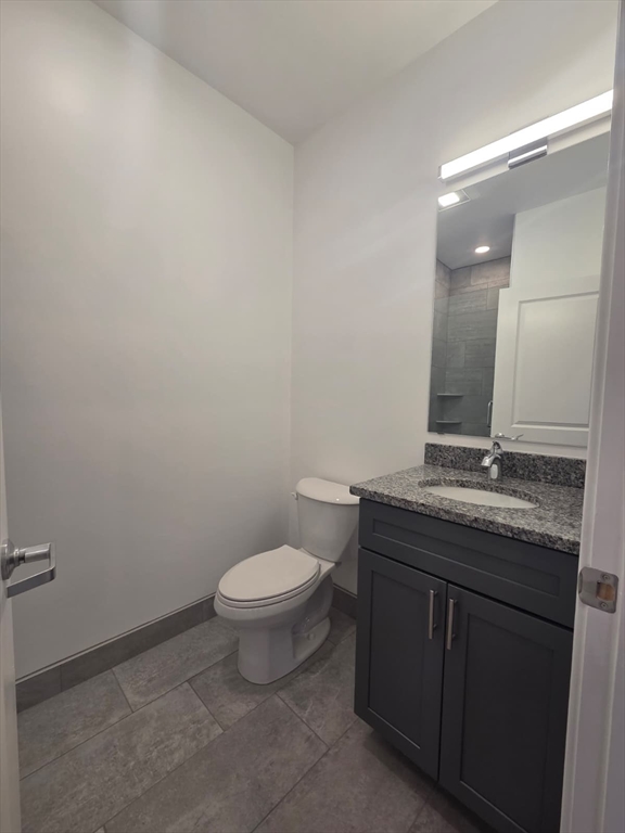 165 Hawthorne Street 202