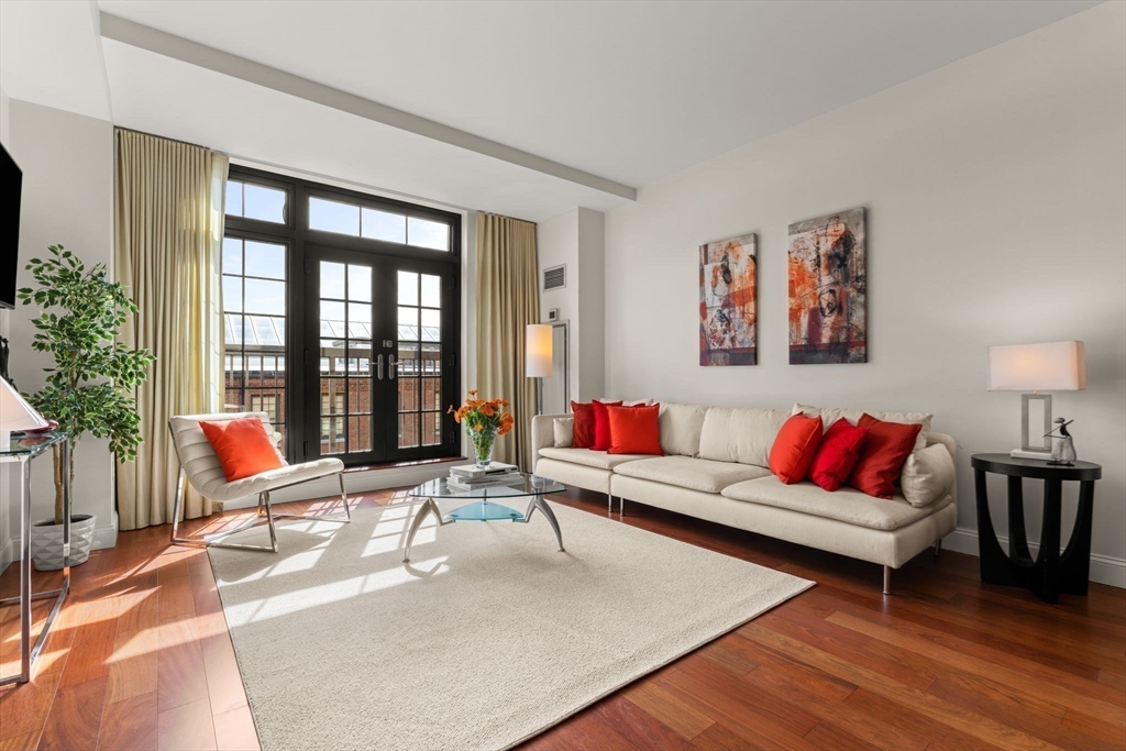 29 Otis St 409