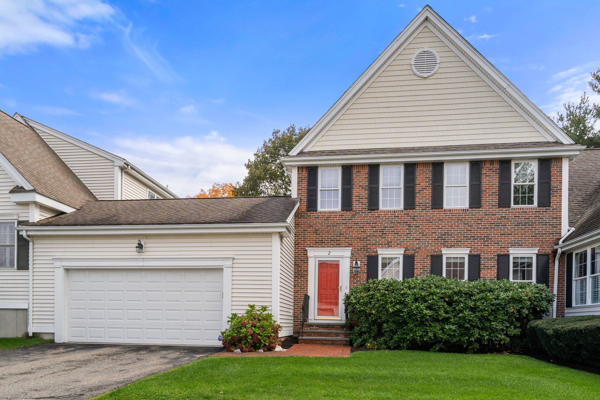 Photo of 2 Turtlebrook Way, Medfield, MA