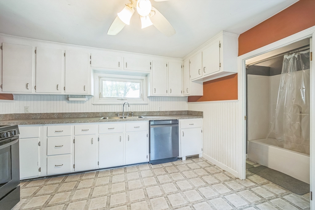 4 Fleming Avenue