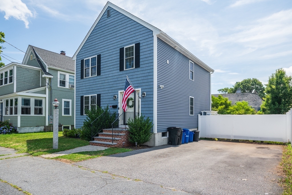 7 Brockton Ave