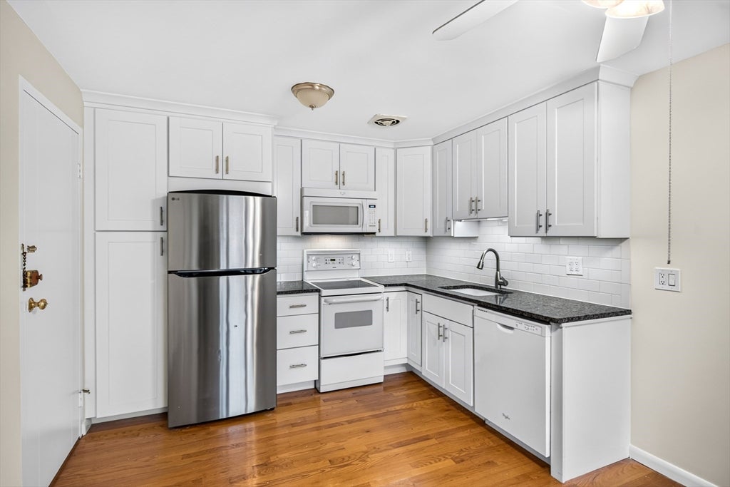 190 Mount Auburn Street #2-2, Watertown, MA, 190 Mount Auburn Street #2-2, Watertown, MA Photo #4