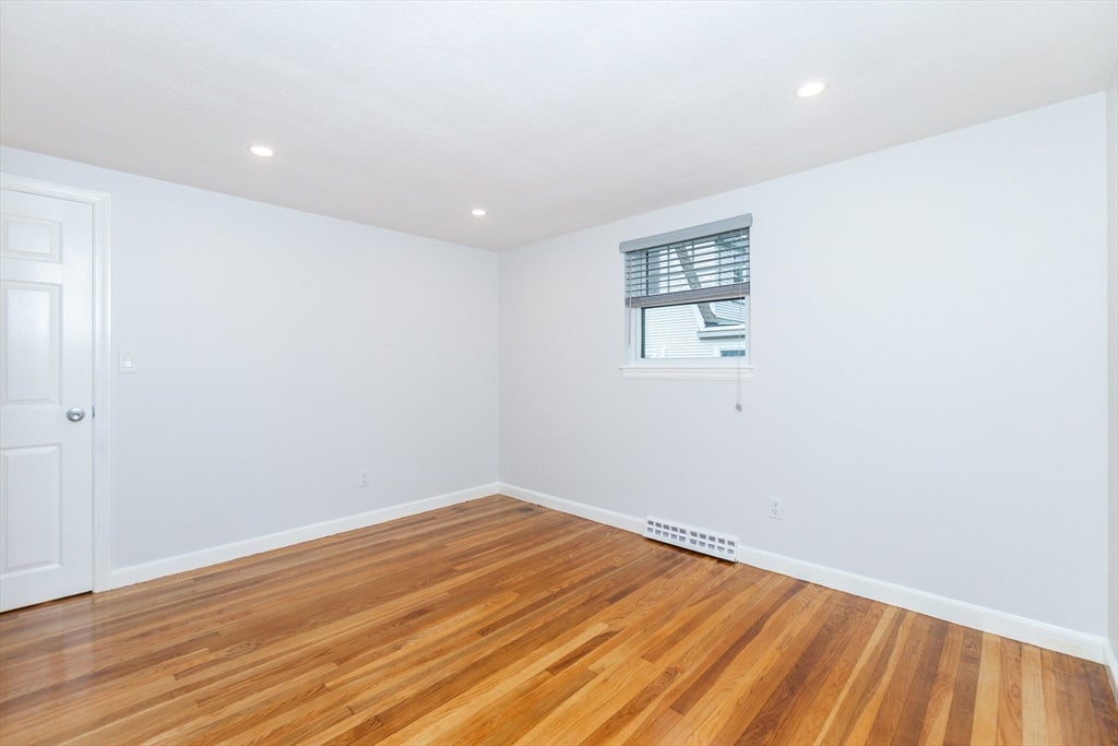 388 Crescent St #1, Waltham, MA Photo #14