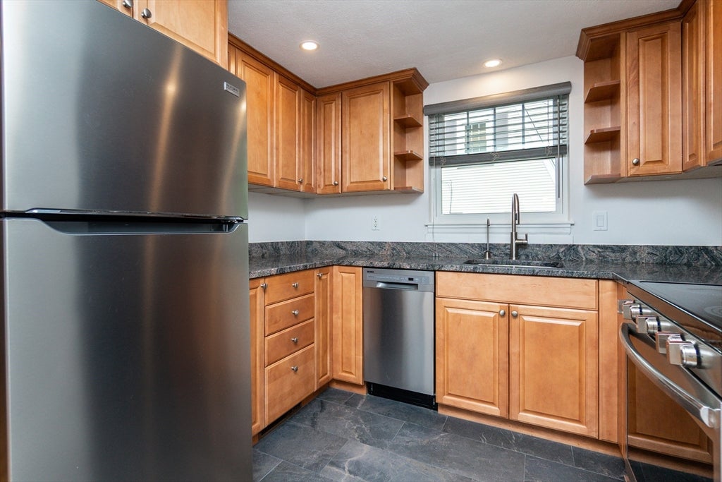 388 Crescent St #1, Waltham, MA Photo #8